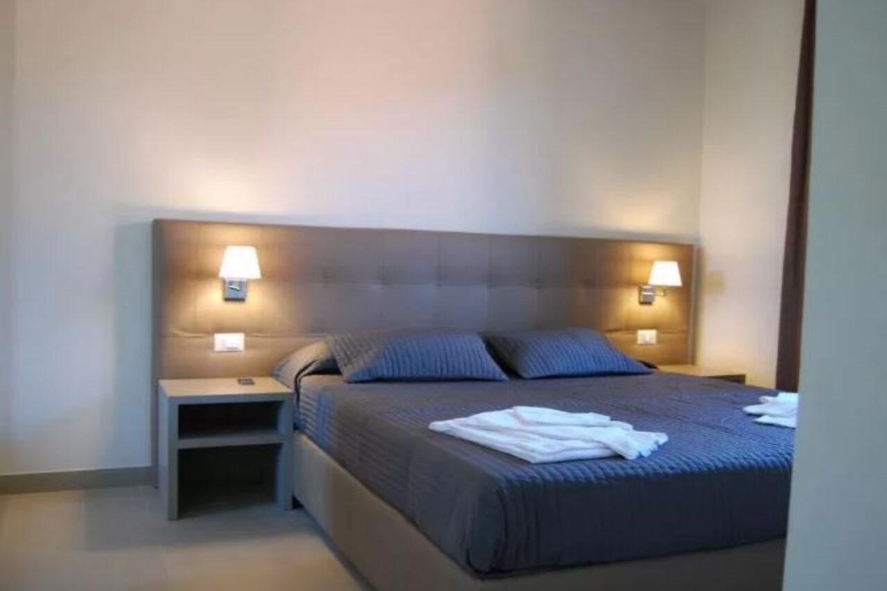 Residenze Al Colle Dei Pini Aparthotel Riccione Bagian luar foto