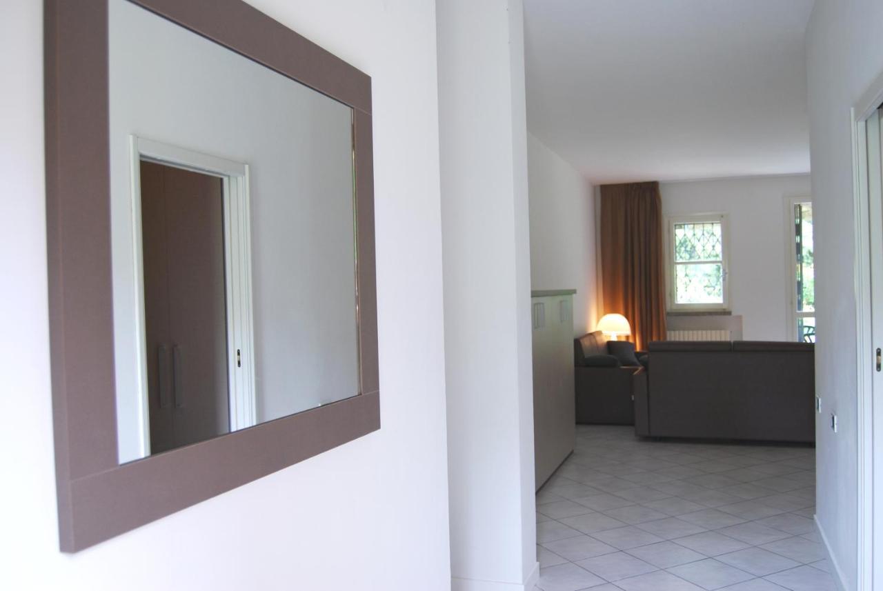 Residenze Al Colle Dei Pini Aparthotel Riccione Bagian luar foto