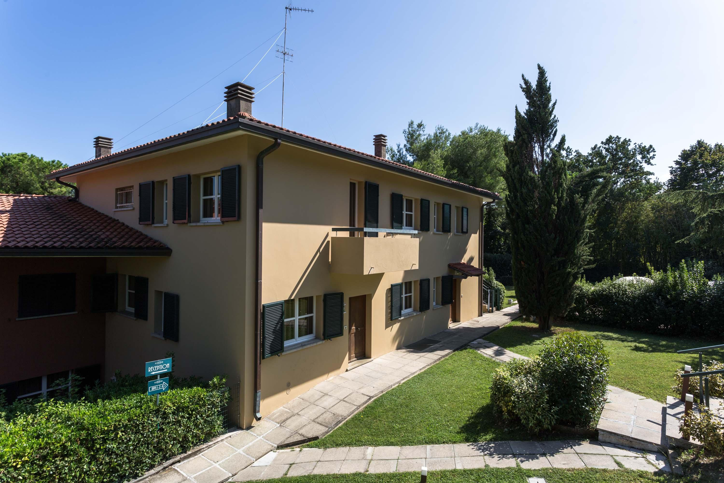 Residenze Al Colle Dei Pini Aparthotel Riccione Bagian luar foto
