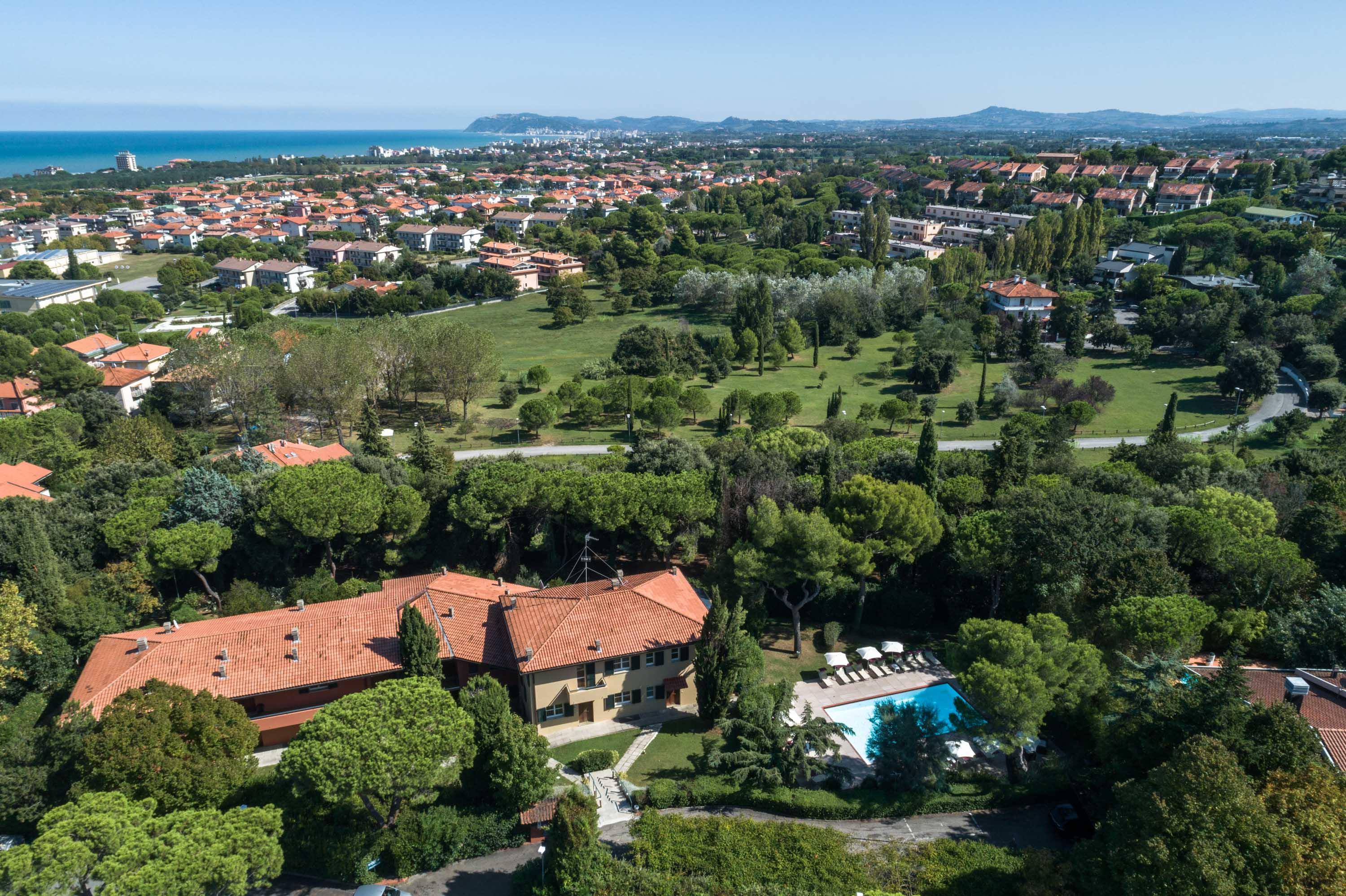 Residenze Al Colle Dei Pini Aparthotel Riccione Bagian luar foto