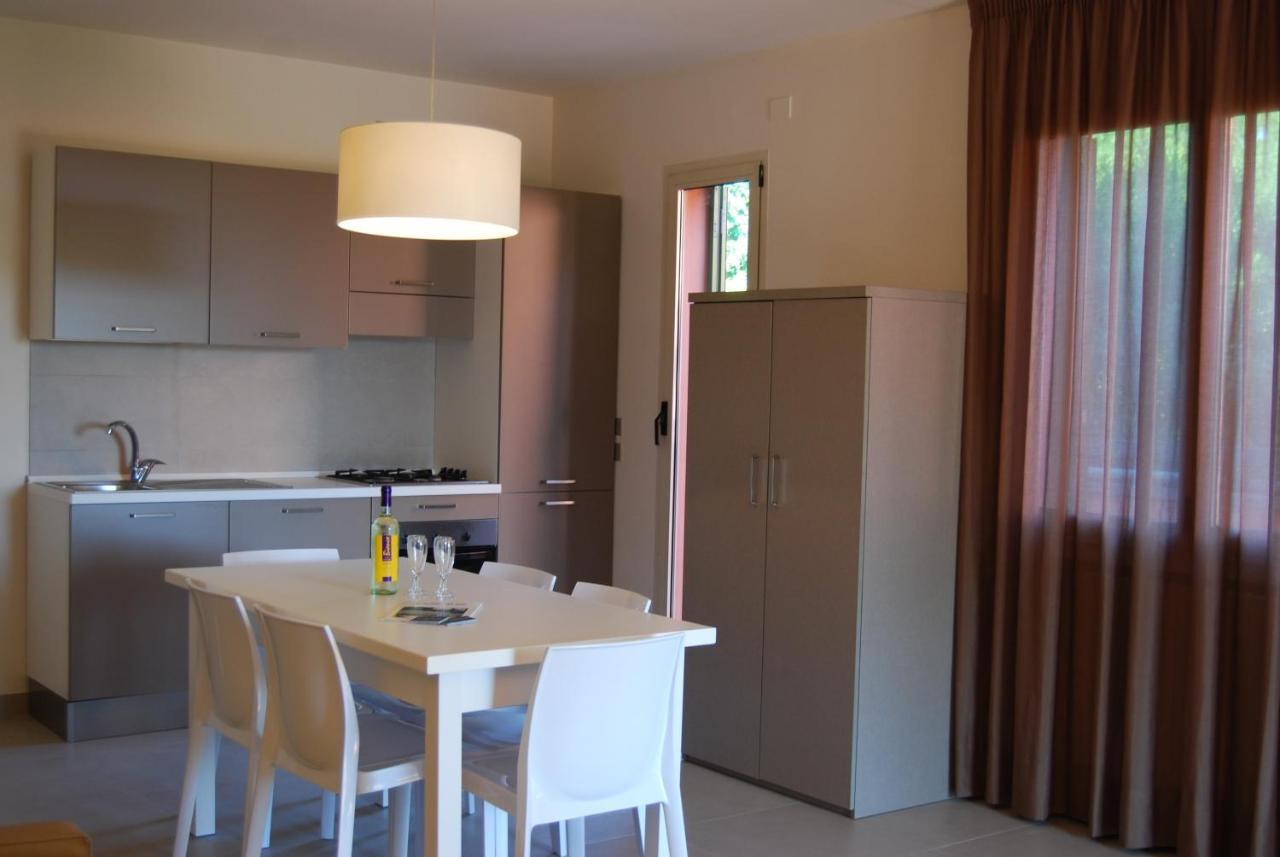 Residenze Al Colle Dei Pini Aparthotel Riccione Bagian luar foto