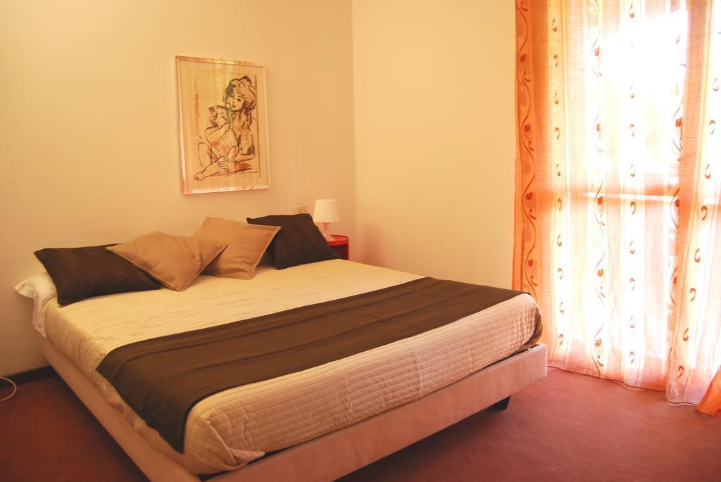 Residenze Al Colle Dei Pini Aparthotel Riccione Bagian luar foto